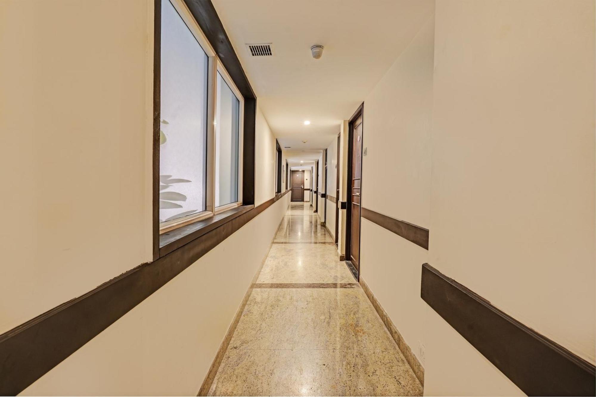 Oyo Palette - Hotel Victoria Chennai Exterior photo